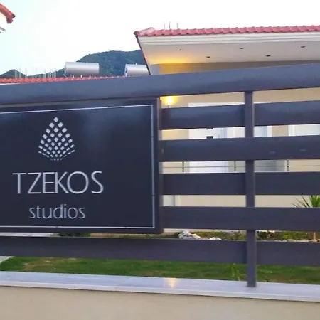 Tzekos * Σταυρός