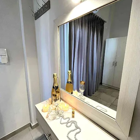 Tzekos شقة ستافروس