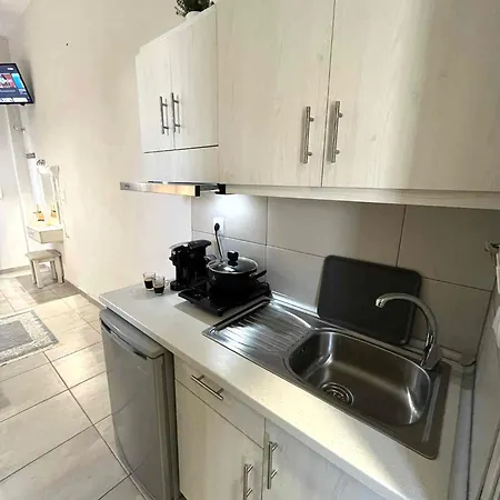 شقة Tzekos ستافروس