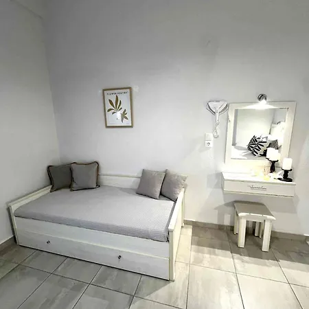 Tzekos 아파트 스타브로스